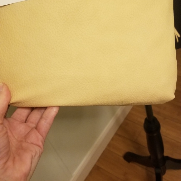 COPY - RELIC by "Fossil" crossbody daffodil NWT - Picture 10 of 15